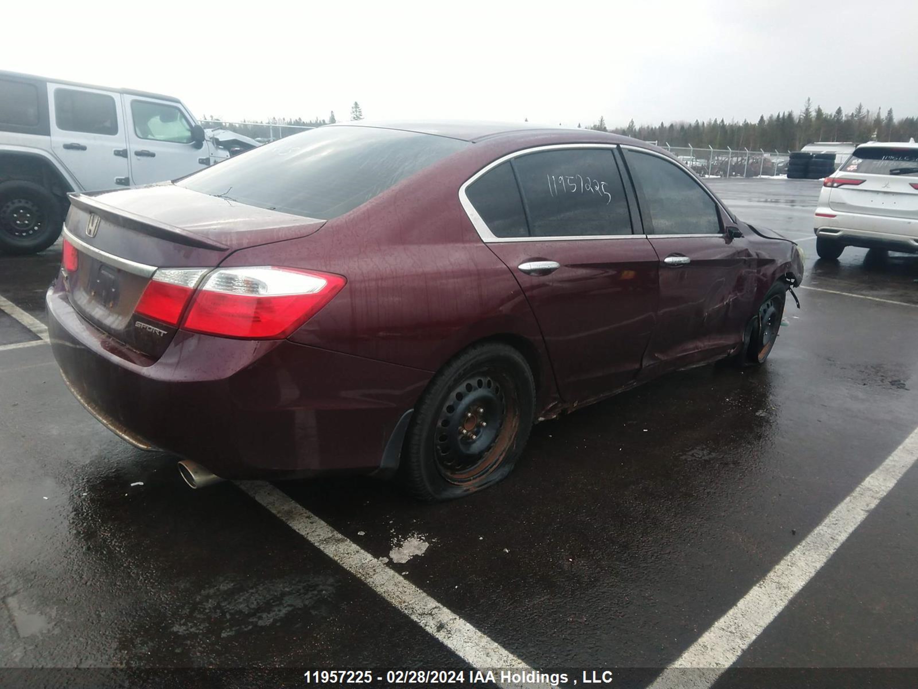 Photo 3 VIN: 1HGCR2F57FA808979 - HONDA ACCORD 