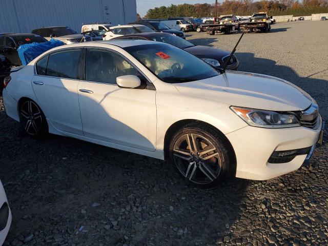 Photo 3 VIN: 1HGCR2F57GA104735 - HONDA ACCORD 