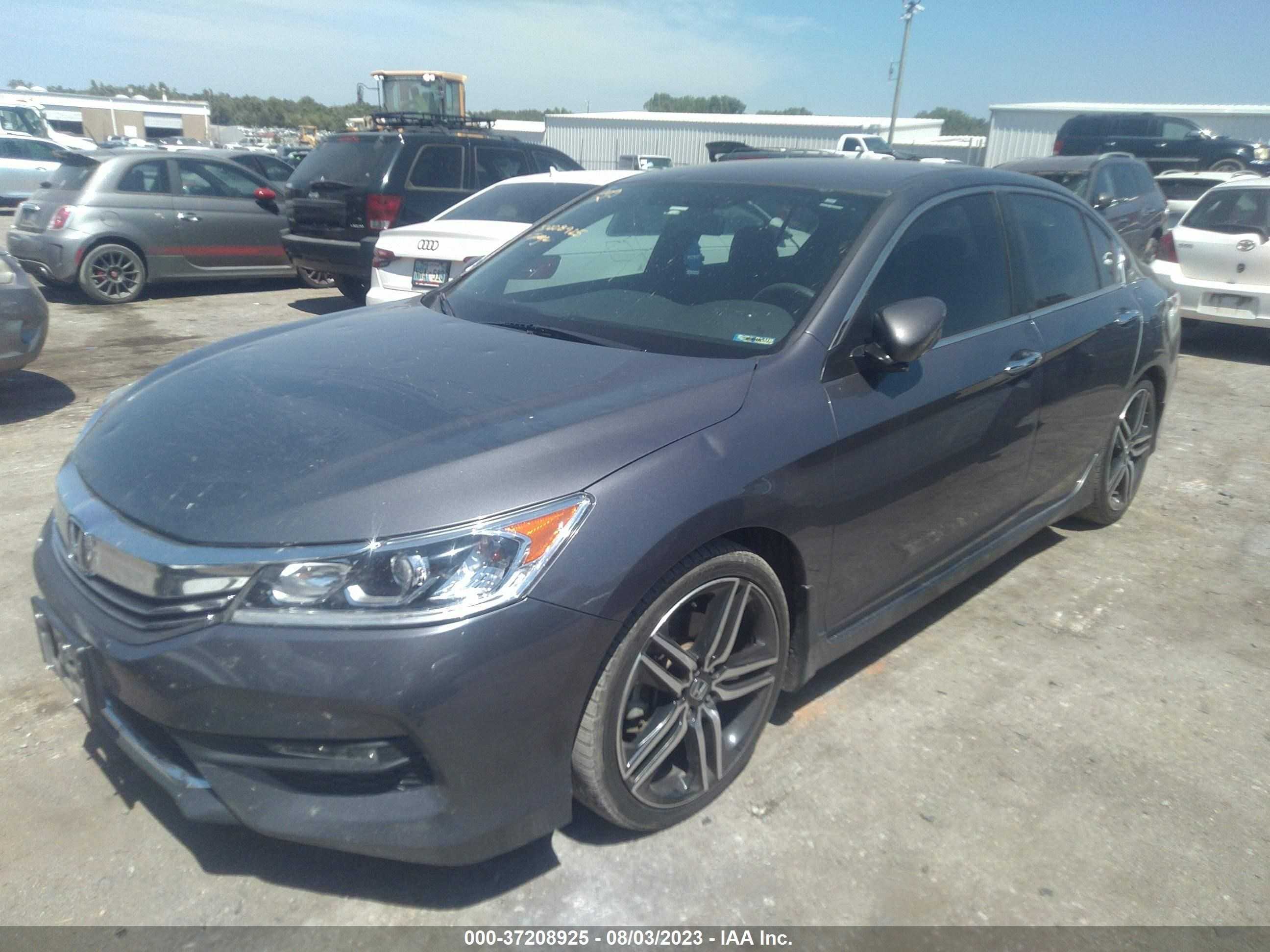 Photo 1 VIN: 1HGCR2F57GA185042 - HONDA ACCORD 