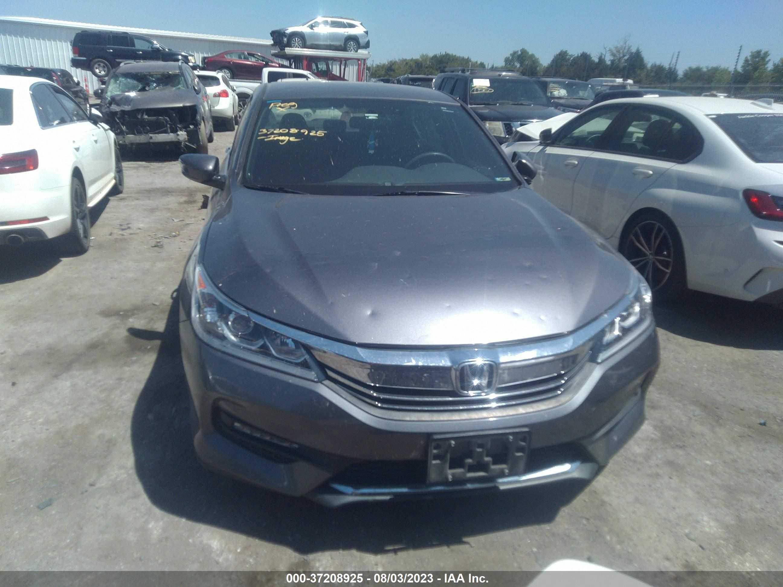 Photo 11 VIN: 1HGCR2F57GA185042 - HONDA ACCORD 