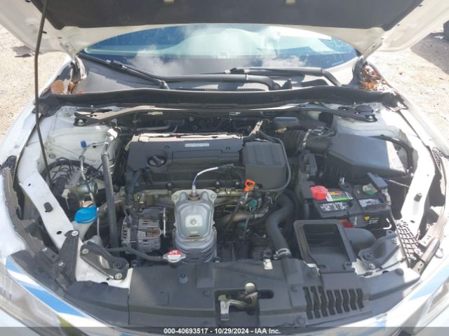 Photo 9 VIN: 1HGCR2F57HA002952 - HONDA ACCORD 