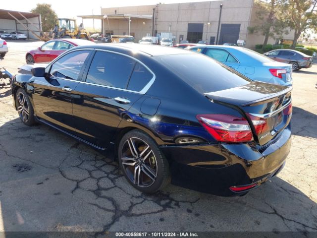 Photo 2 VIN: 1HGCR2F57HA022974 - HONDA ACCORD 