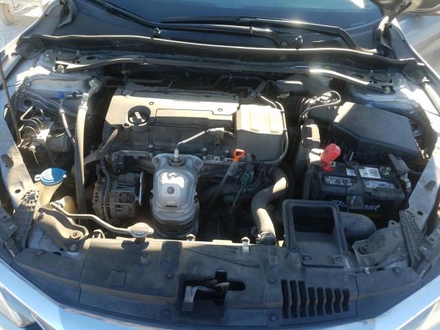 Photo 6 VIN: 1HGCR2F57HA064934 - HONDA ACCORD SPO 