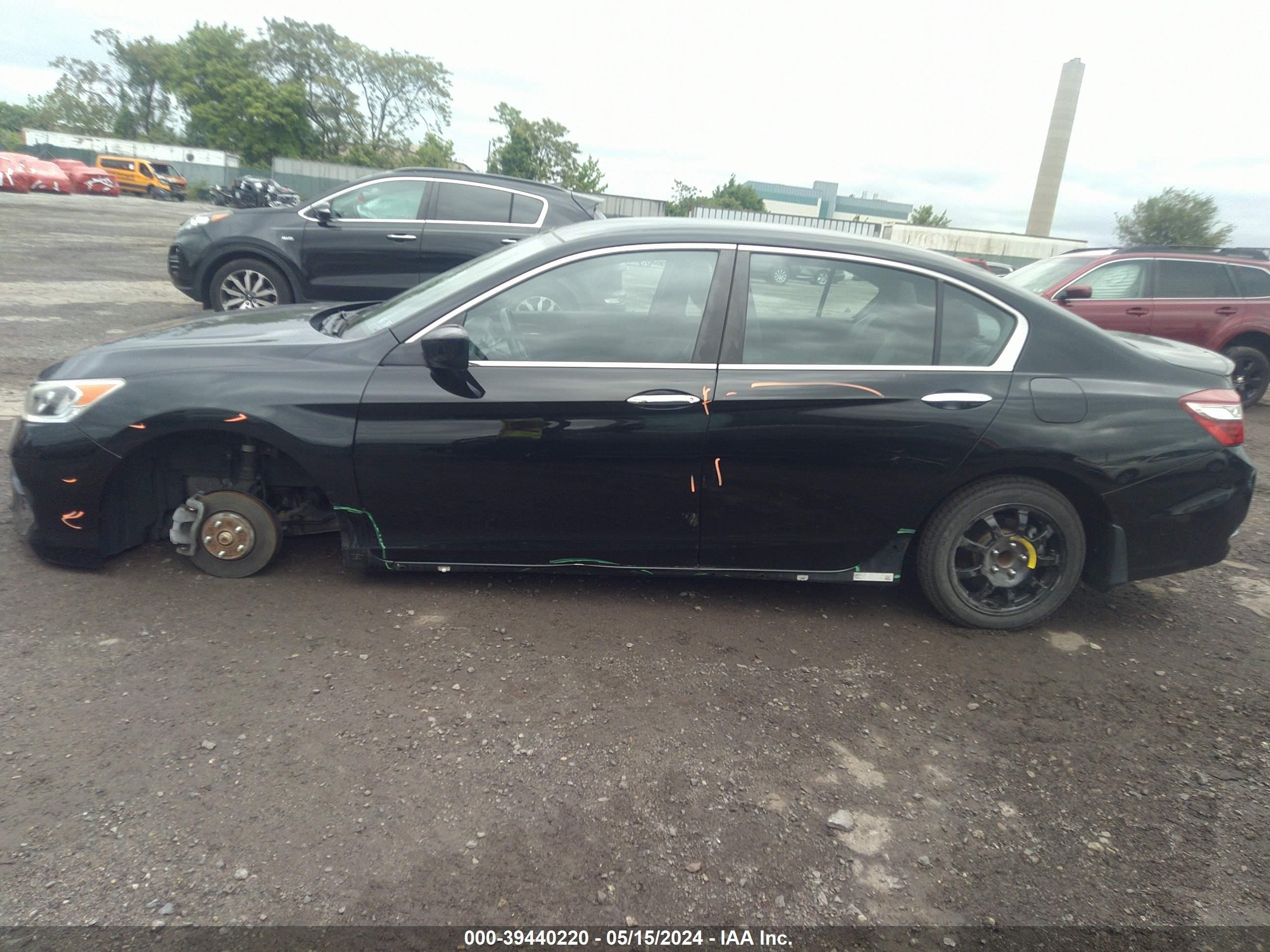 Photo 13 VIN: 1HGCR2F57HA102758 - HONDA ACCORD 