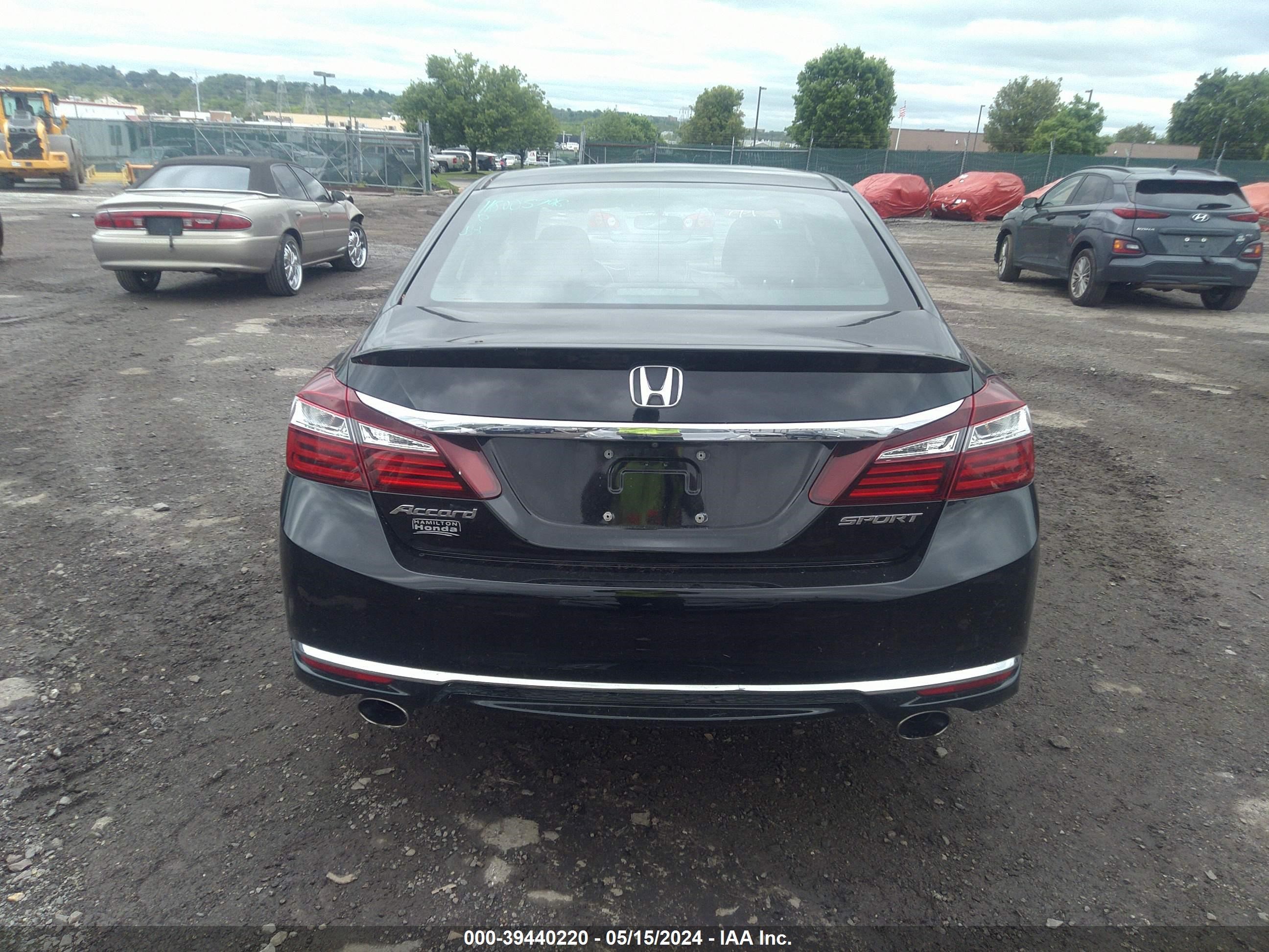 Photo 15 VIN: 1HGCR2F57HA102758 - HONDA ACCORD 