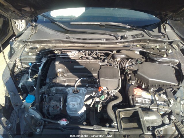 Photo 9 VIN: 1HGCR2F57HA102808 - HONDA ACCORD SEDAN 