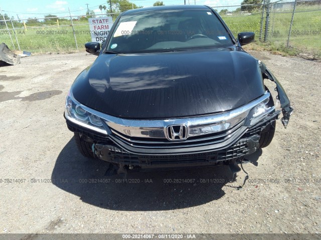 Photo 5 VIN: 1HGCR2F57HA128194 - HONDA ACCORD SEDAN 