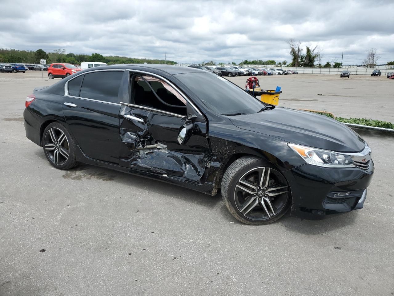 Photo 3 VIN: 1HGCR2F57HA283442 - HONDA ACCORD 