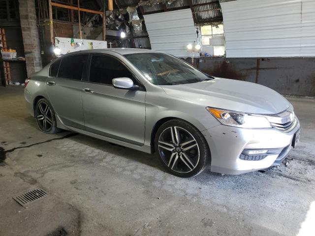 Photo 3 VIN: 1HGCR2F57HA284946 - HONDA ACCORD SPO 