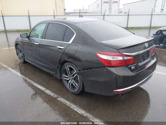 Photo 2 VIN: 1HGCR2F57HA290133 - HONDA ACCORD 