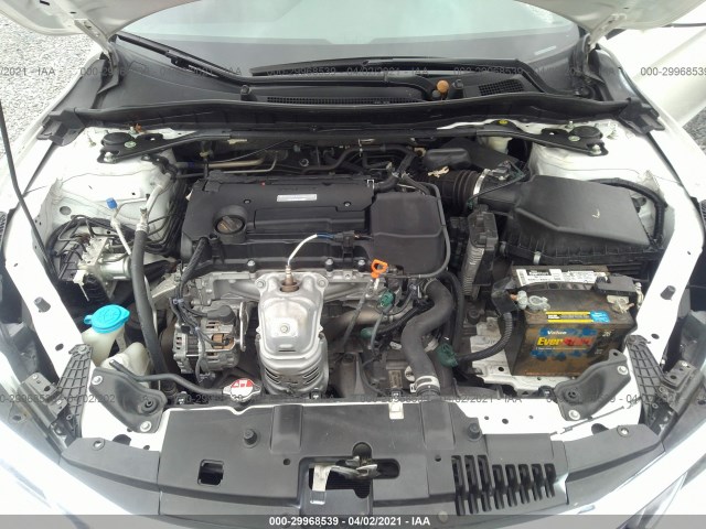 Photo 9 VIN: 1HGCR2F57HA293551 - HONDA ACCORD SEDAN 