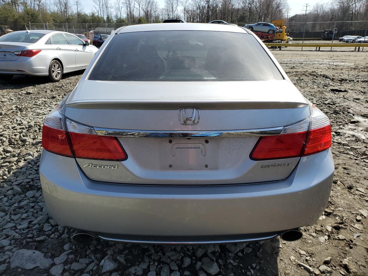 Photo 5 VIN: 1HGCR2F58DA134385 - HONDA ACCORD 