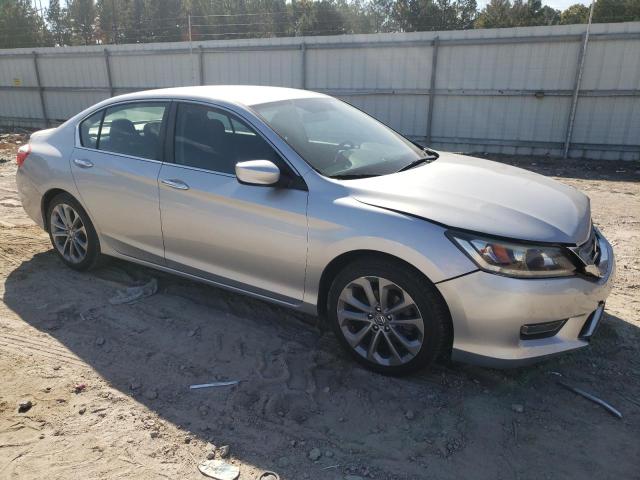 Photo 3 VIN: 1HGCR2F58DA261511 - HONDA ACCORD SPO 