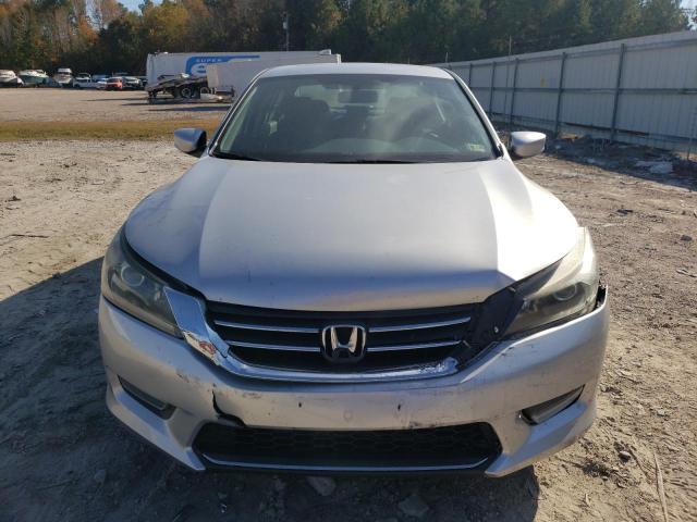 Photo 4 VIN: 1HGCR2F58DA261511 - HONDA ACCORD SPO 