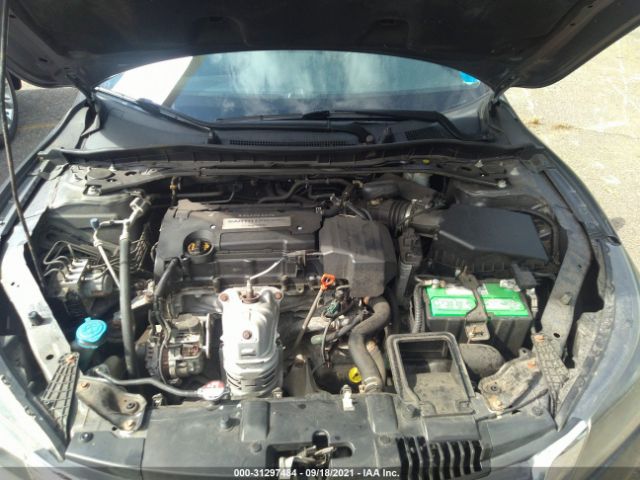 Photo 9 VIN: 1HGCR2F58DA261945 - HONDA ACCORD SDN 