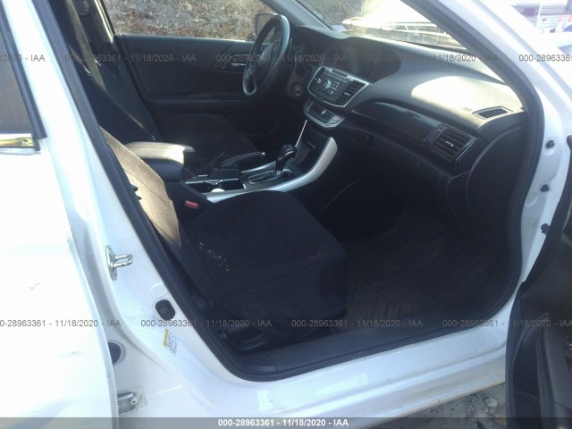 Photo 4 VIN: 1HGCR2F58EA120374 - HONDA ACCORD SEDAN 