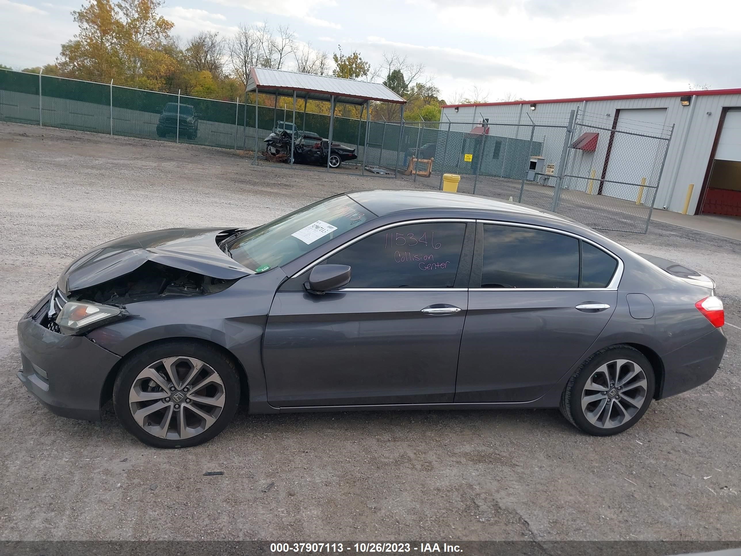 Photo 13 VIN: 1HGCR2F58EA181840 - HONDA ACCORD 