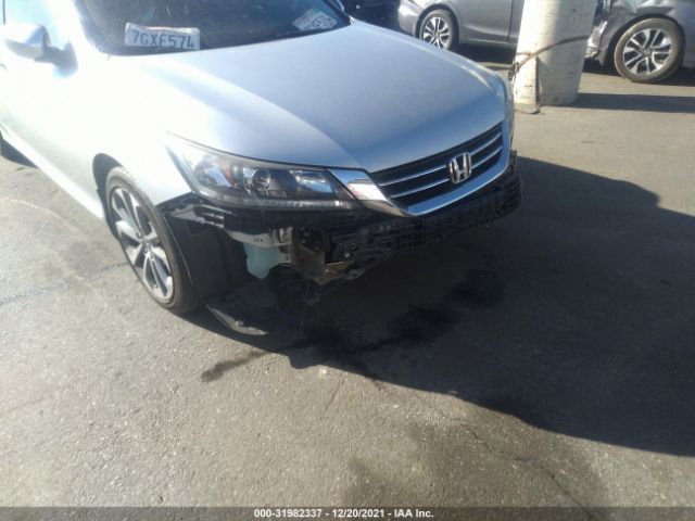 Photo 5 VIN: 1HGCR2F58EA208423 - HONDA ACCORD SEDAN 