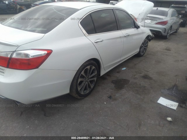 Photo 3 VIN: 1HGCR2F58EA210494 - HONDA ACCORD SEDAN 