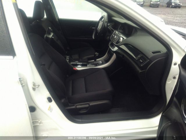 Photo 4 VIN: 1HGCR2F58EA222497 - HONDA ACCORD SEDAN 