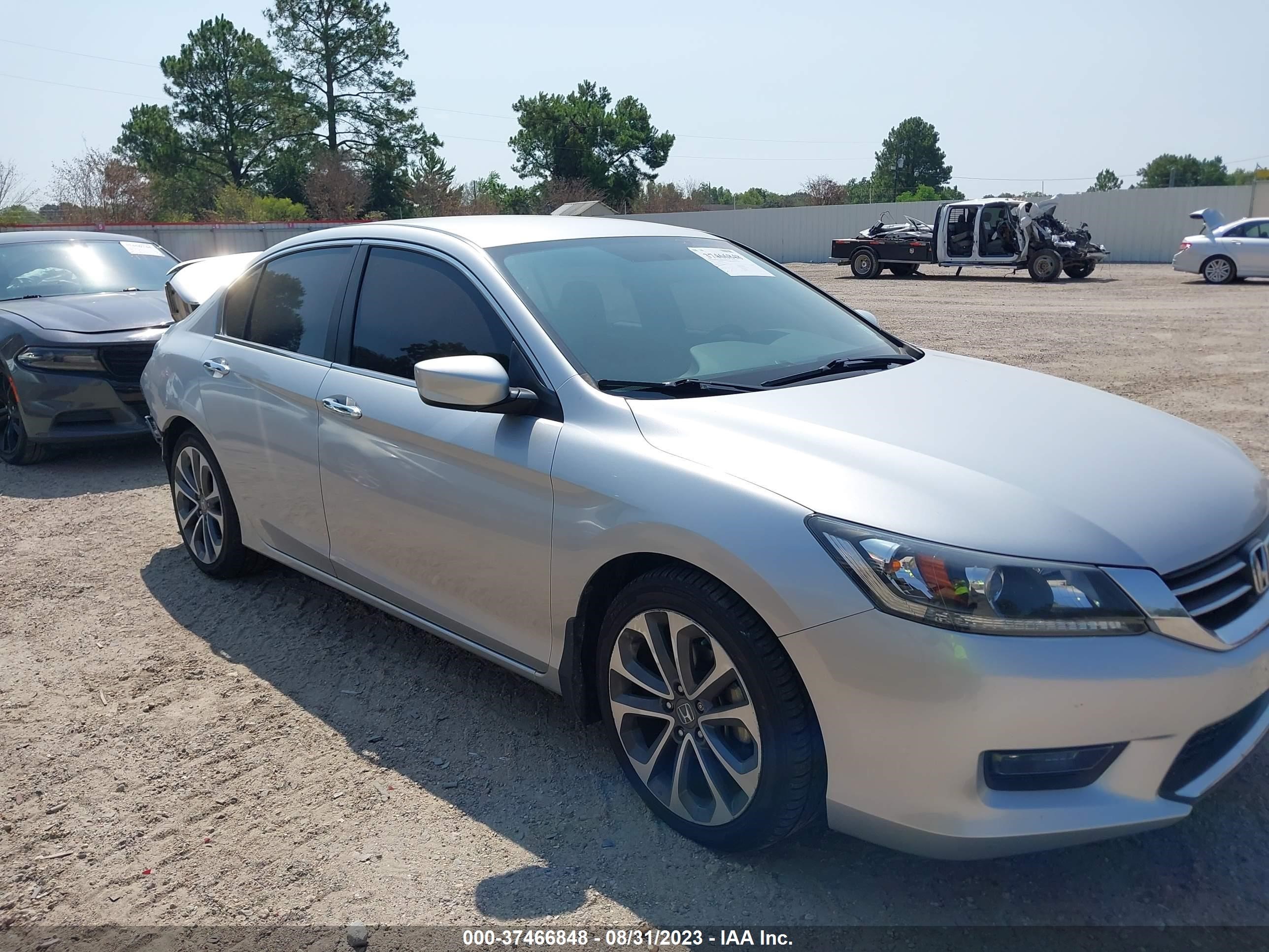 Photo 13 VIN: 1HGCR2F58EA231703 - HONDA ACCORD 