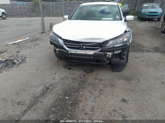 Photo 5 VIN: 1HGCR2F58FA065197 - HONDA ACCORD SEDAN 