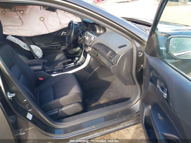 Photo 4 VIN: 1HGCR2F58FA076815 - HONDA ACCORD 