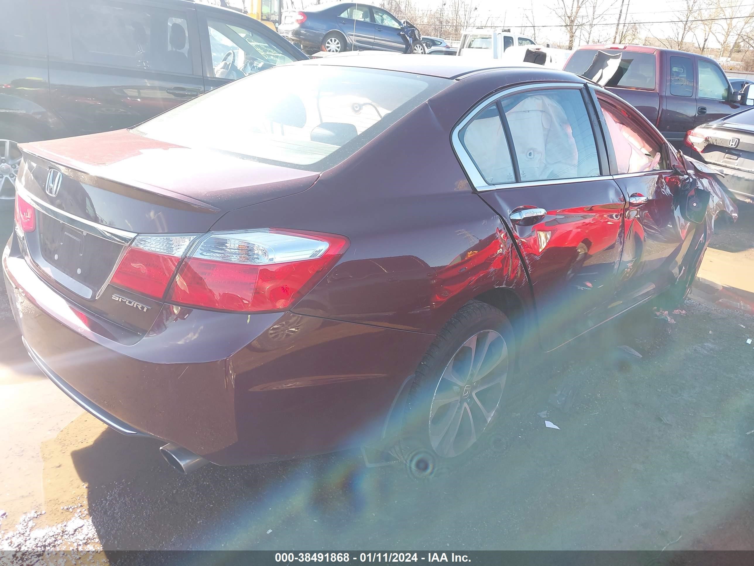 Photo 3 VIN: 1HGCR2F58FA098555 - HONDA ACCORD 