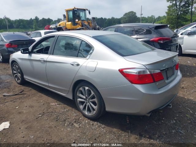 Photo 2 VIN: 1HGCR2F58FA117055 - HONDA ACCORD 