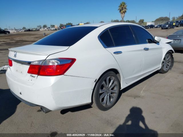 Photo 3 VIN: 1HGCR2F58FA126421 - HONDA ACCORD 