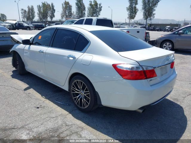 Photo 2 VIN: 1HGCR2F58FA185792 - HONDA ACCORD 