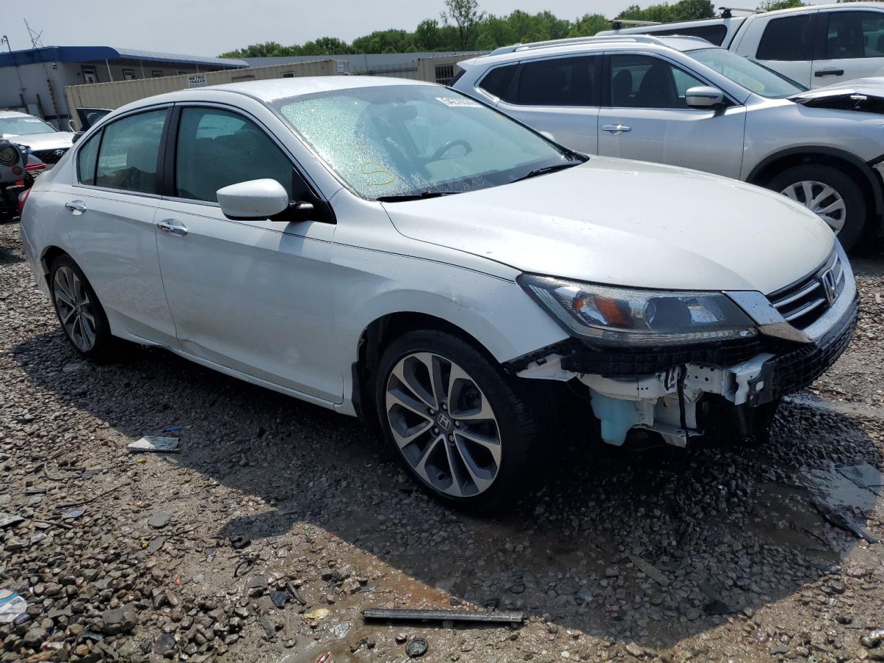 Photo 3 VIN: 1HGCR2F58FA218726 - HONDA ACCORD 