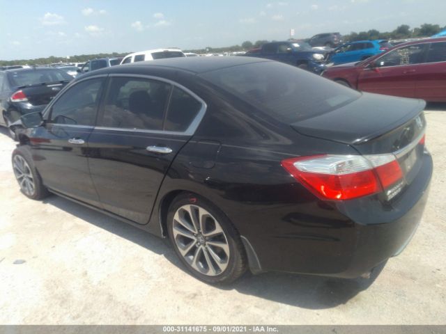 Photo 2 VIN: 1HGCR2F58FA221223 - HONDA ACCORD SEDAN 