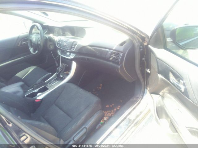 Photo 4 VIN: 1HGCR2F58FA221223 - HONDA ACCORD SEDAN 