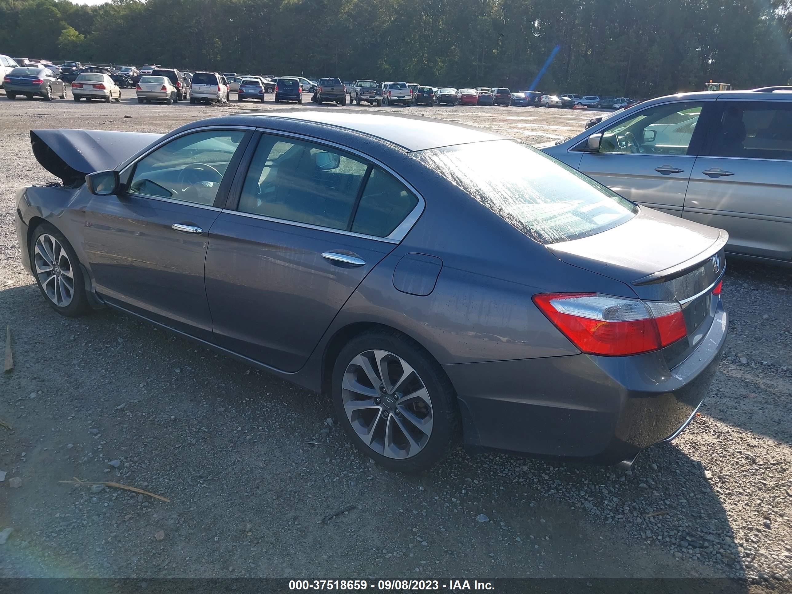 Photo 2 VIN: 1HGCR2F58FA257526 - HONDA ACCORD 