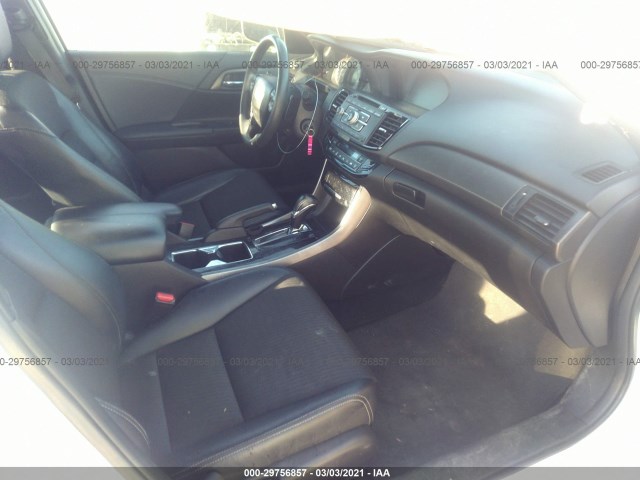 Photo 4 VIN: 1HGCR2F58GA037871 - HONDA ACCORD SEDAN 