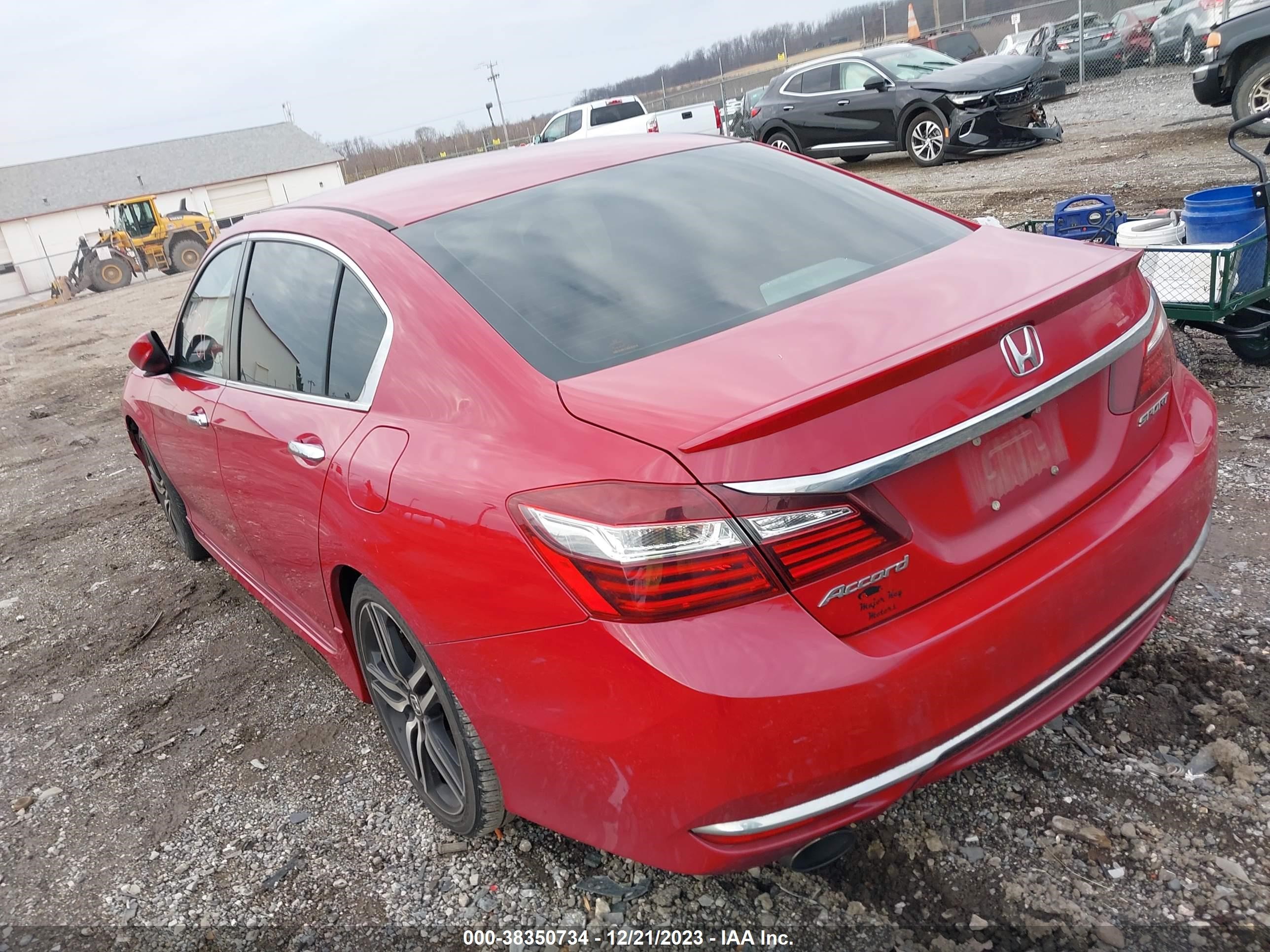 Photo 2 VIN: 1HGCR2F58GA061331 - HONDA ACCORD 