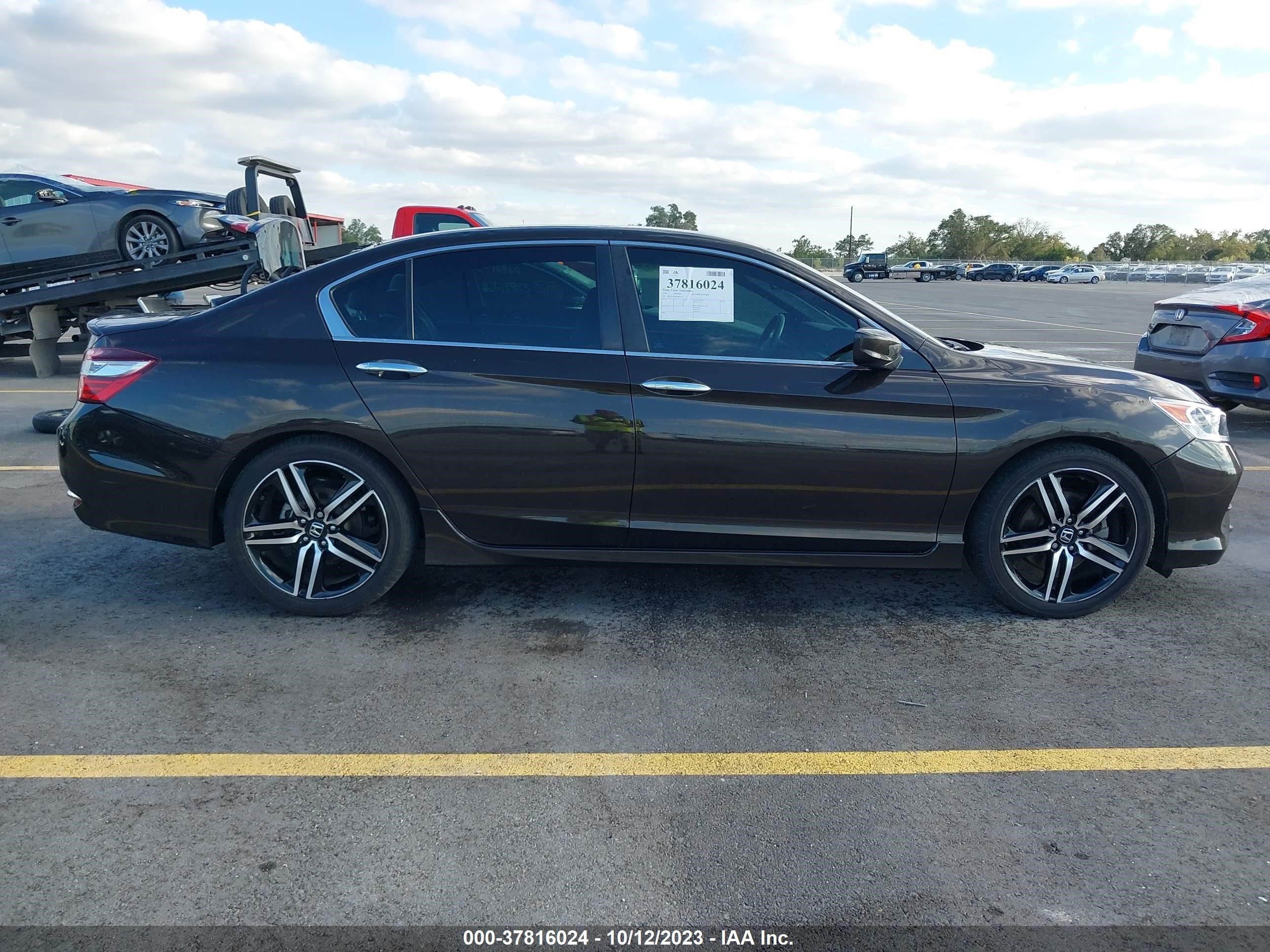 Photo 12 VIN: 1HGCR2F58GA085757 - HONDA ACCORD 