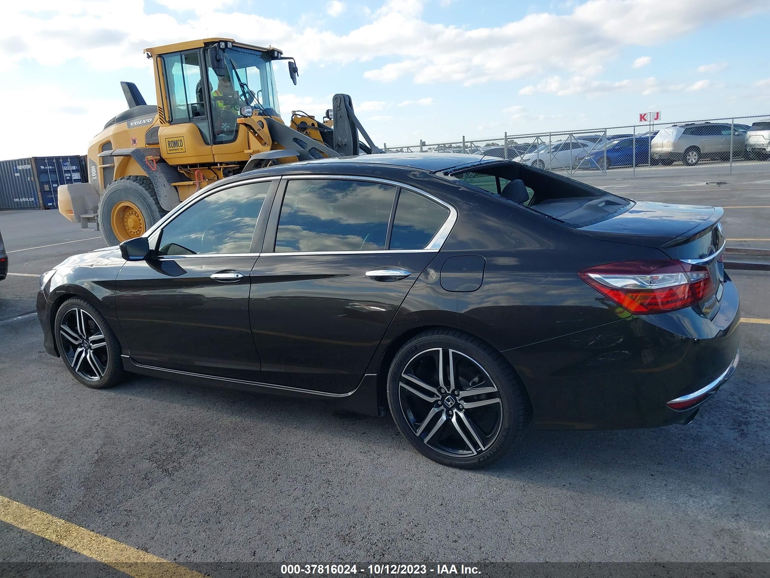 Photo 13 VIN: 1HGCR2F58GA085757 - HONDA ACCORD 