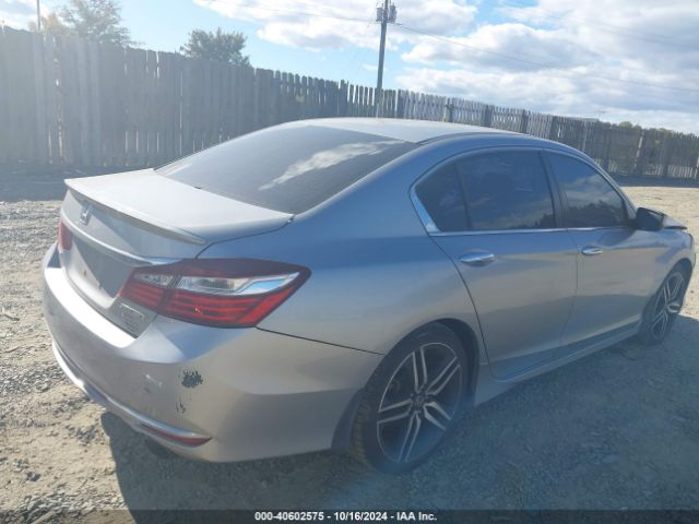 Photo 3 VIN: 1HGCR2F58HA000076 - HONDA ACCORD 