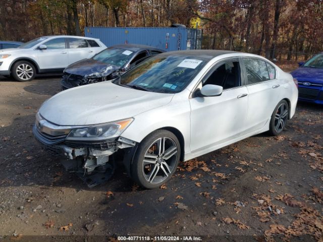 Photo 1 VIN: 1HGCR2F58HA106205 - HONDA ACCORD 