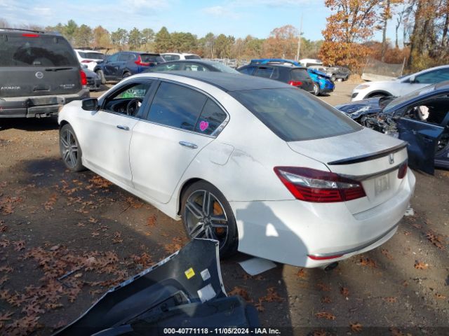 Photo 2 VIN: 1HGCR2F58HA106205 - HONDA ACCORD 