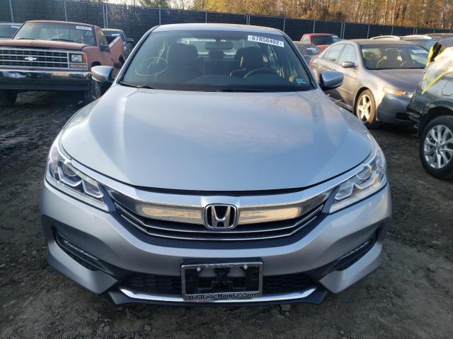 Photo 4 VIN: 1HGCR2F58HA106740 - HONDA ACCORD SPO 