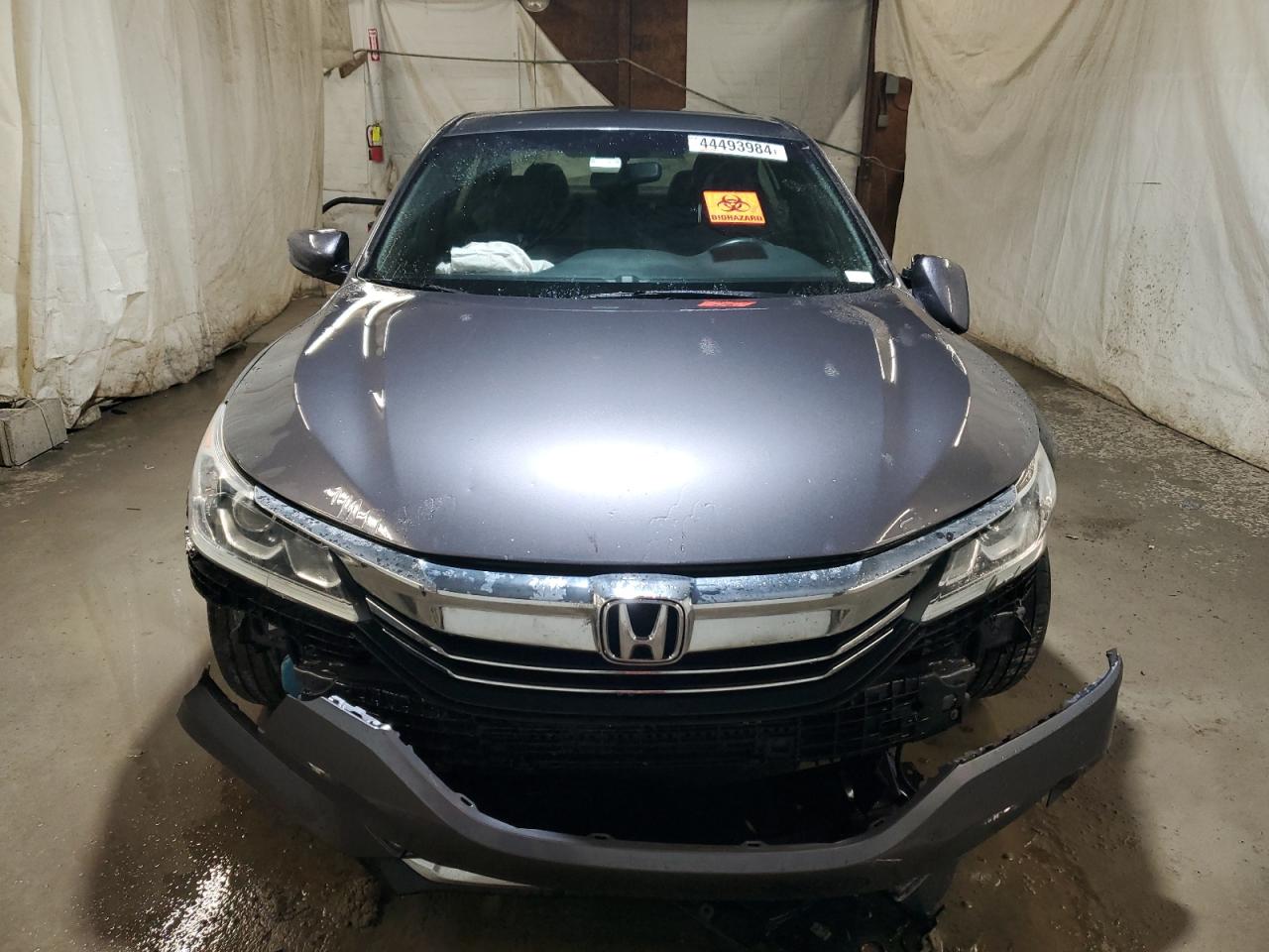 Photo 4 VIN: 1HGCR2F58HA115518 - HONDA ACCORD 