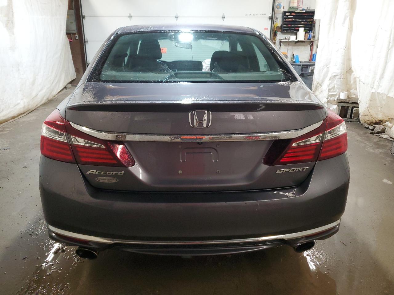 Photo 5 VIN: 1HGCR2F58HA115518 - HONDA ACCORD 