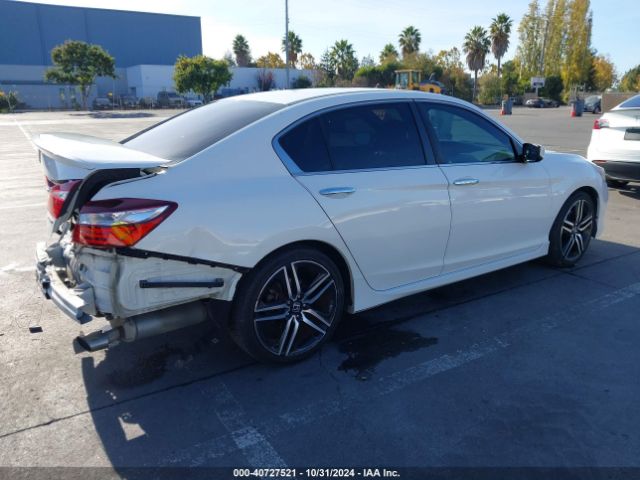 Photo 3 VIN: 1HGCR2F58HA138572 - HONDA ACCORD 