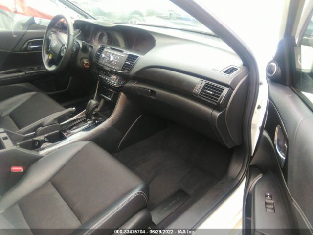 Photo 4 VIN: 1HGCR2F58HA187237 - HONDA ACCORD SEDAN 