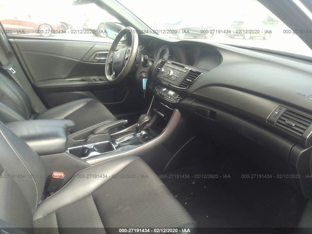 Photo 4 VIN: 1HGCR2F58HA216543 - HONDA ACCORD SEDAN 