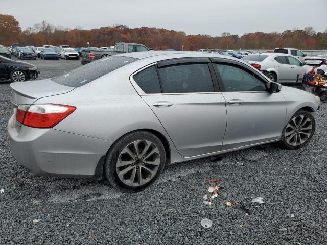 Photo 2 VIN: 1HGCR2F59DA255359 - HONDA ACCORD 