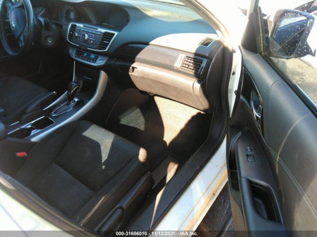 Photo 4 VIN: 1HGCR2F59EA048813 - HONDA ACCORD SEDAN 